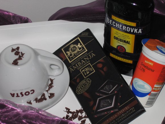 obrázek ke článku Becherovka - koktejl Choco Becherovka 