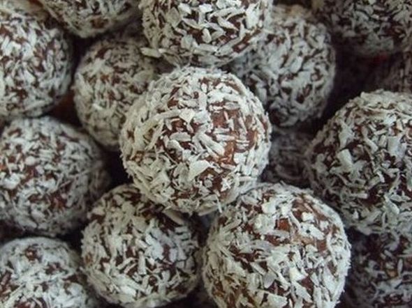 obrázek ke článku Nepečené cukroví - čokoládové kuličky v kokosu